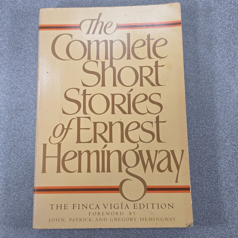 Ernest Hemingway Complete Short Stories Finca Vigia‎ Edition Tan Good Paperback